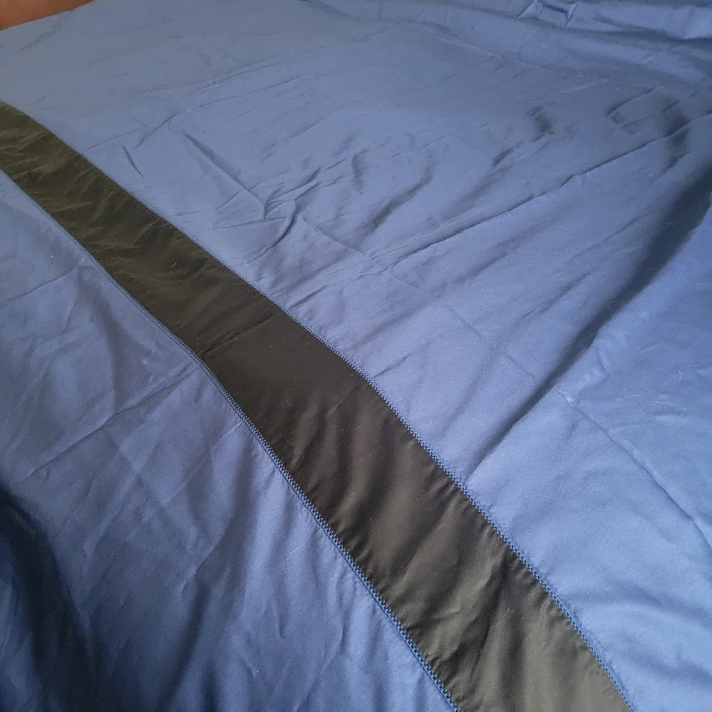 NWOT CALVIN KLEIN Blue and Black 100% COTTON DUVET COVER PILLOWCASE SET-QUEEN